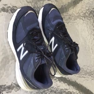 New Balance 990v5 mens 9.5E